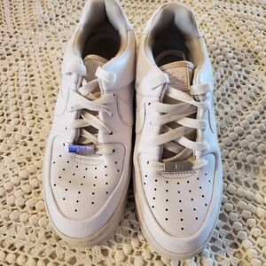 Nike Air Force 1 Sage Low Shoes Womens Size 7 White Platform AR5339-100 Sneakers